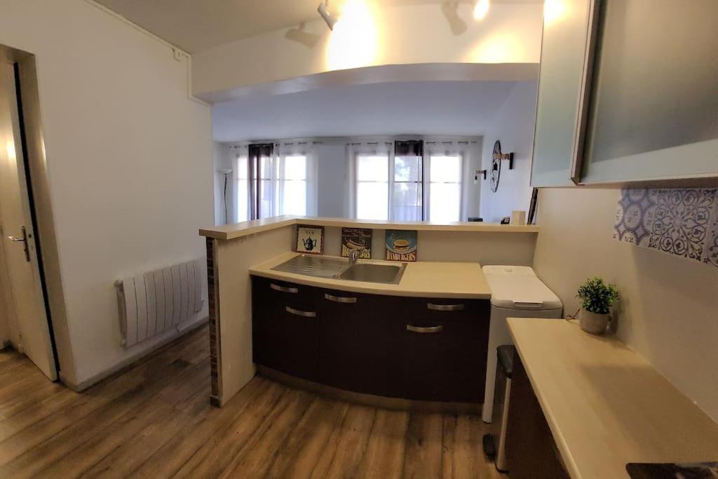 Ferienwohnung Au Calme, 200M Du Centre T2 Avec Balcon Et Parking Cassis Exterior foto